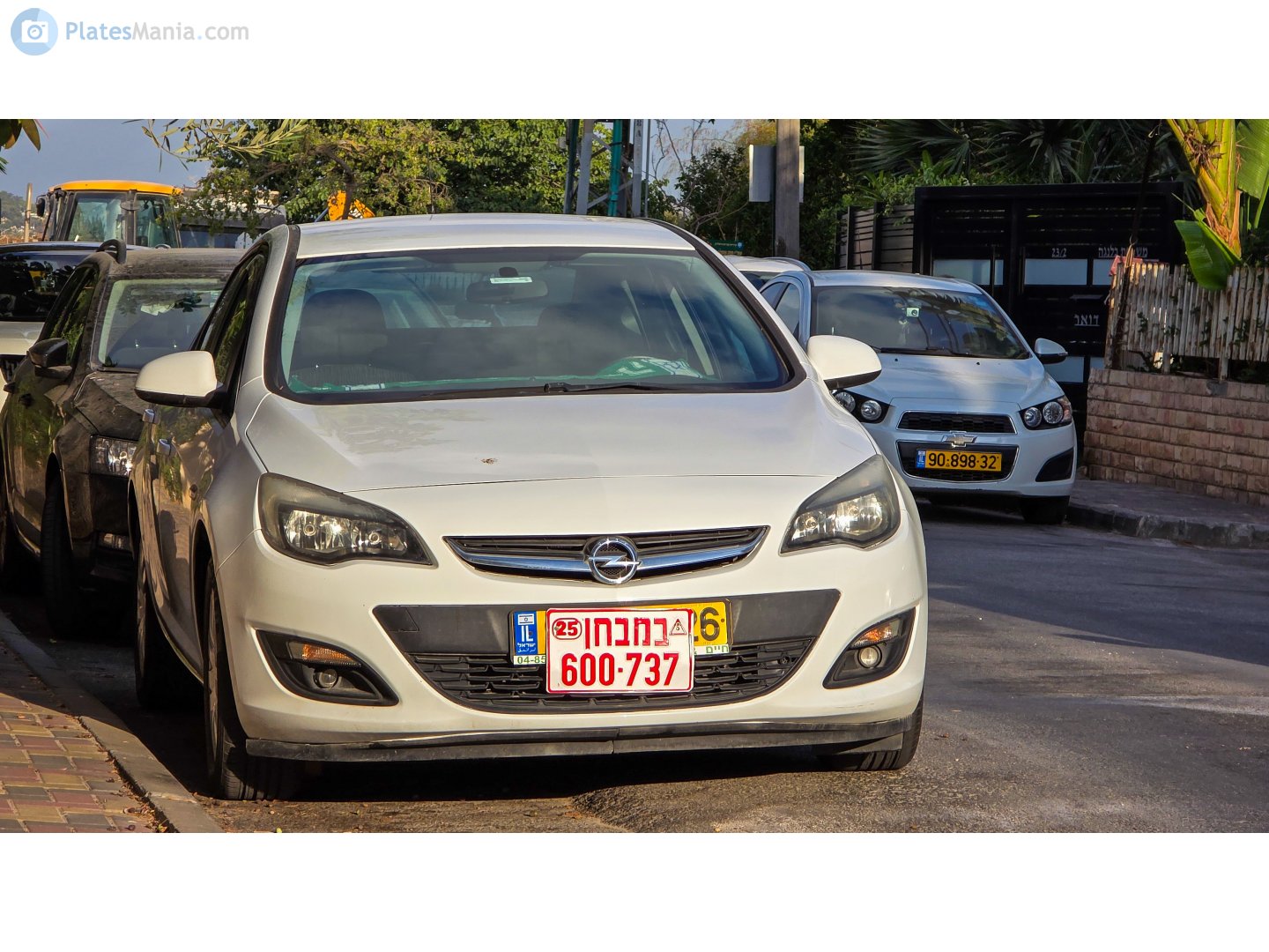 600-737, Opel Astra 4th gen Sedan (J; P10), 2012–2018