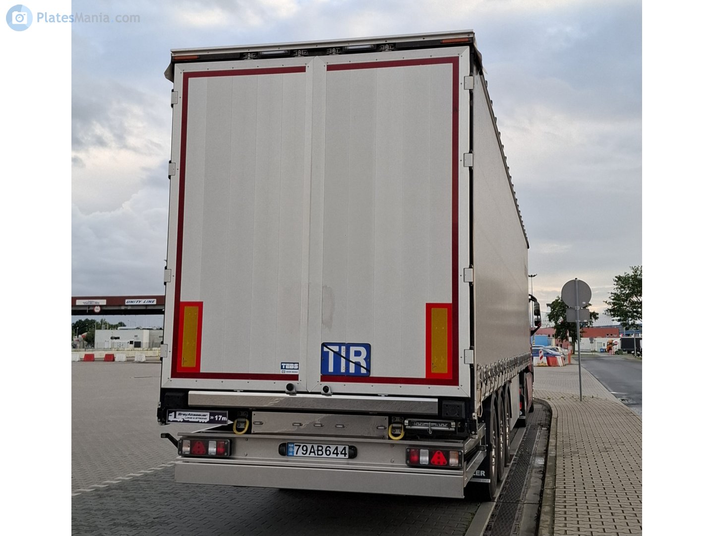 79AB644, License plates for driving abroad (2015) 