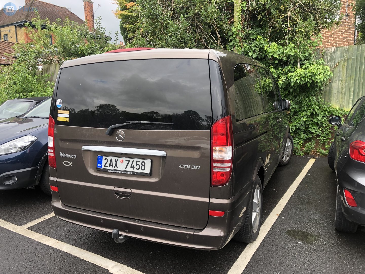 2AX 7458, Mercedes-Benz Viano 1st gen (W639), facelift, 2010–2014
