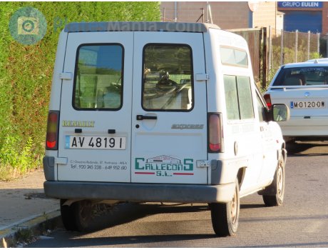 AV 4819 I, Renault Express
