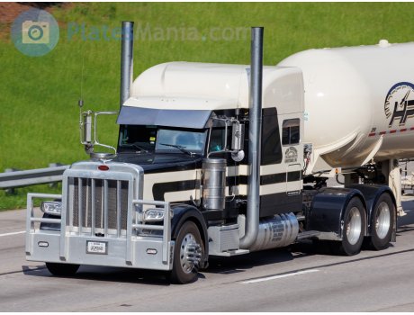 3GM868, Peterbilt 389