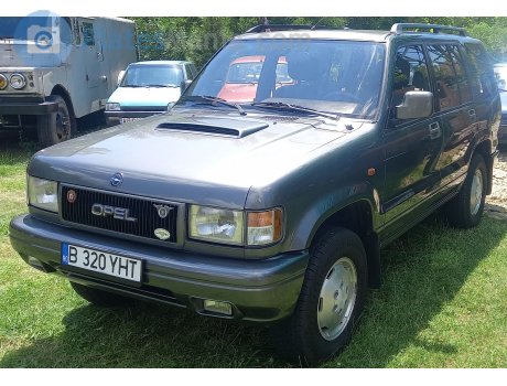 B 320 YHT, Opel Monterey