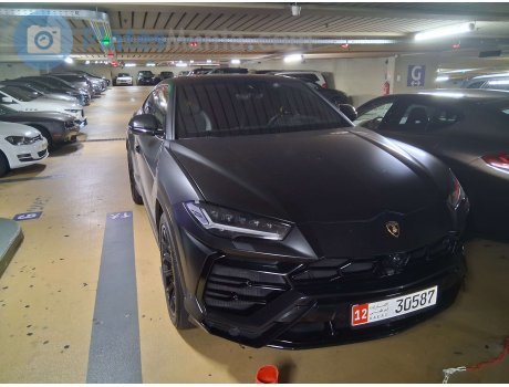 12 30587, Lamborghini Urus
