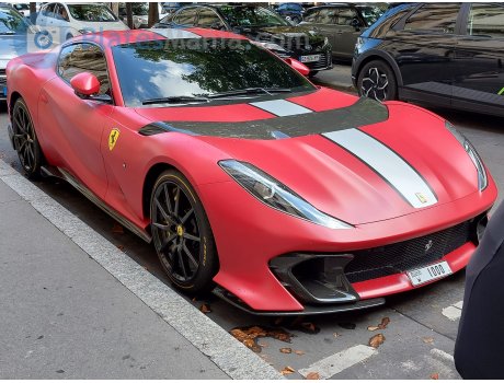 W 1000, Ferrari 812
