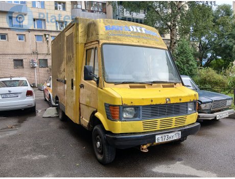 е173ну178, Mercedes-Benz T1