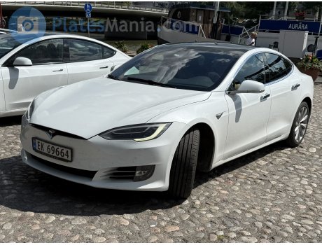EK 69664, Tesla Model S