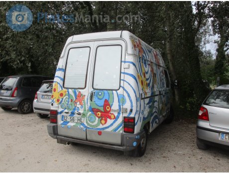 12-56-HL, Renault Trafic