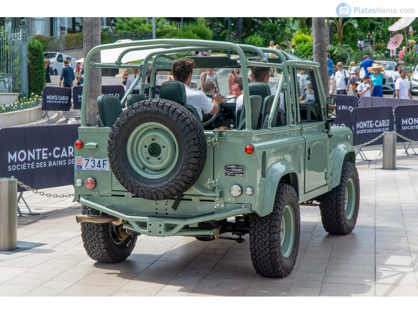 734F, Land Rover Defender 1st gen 90