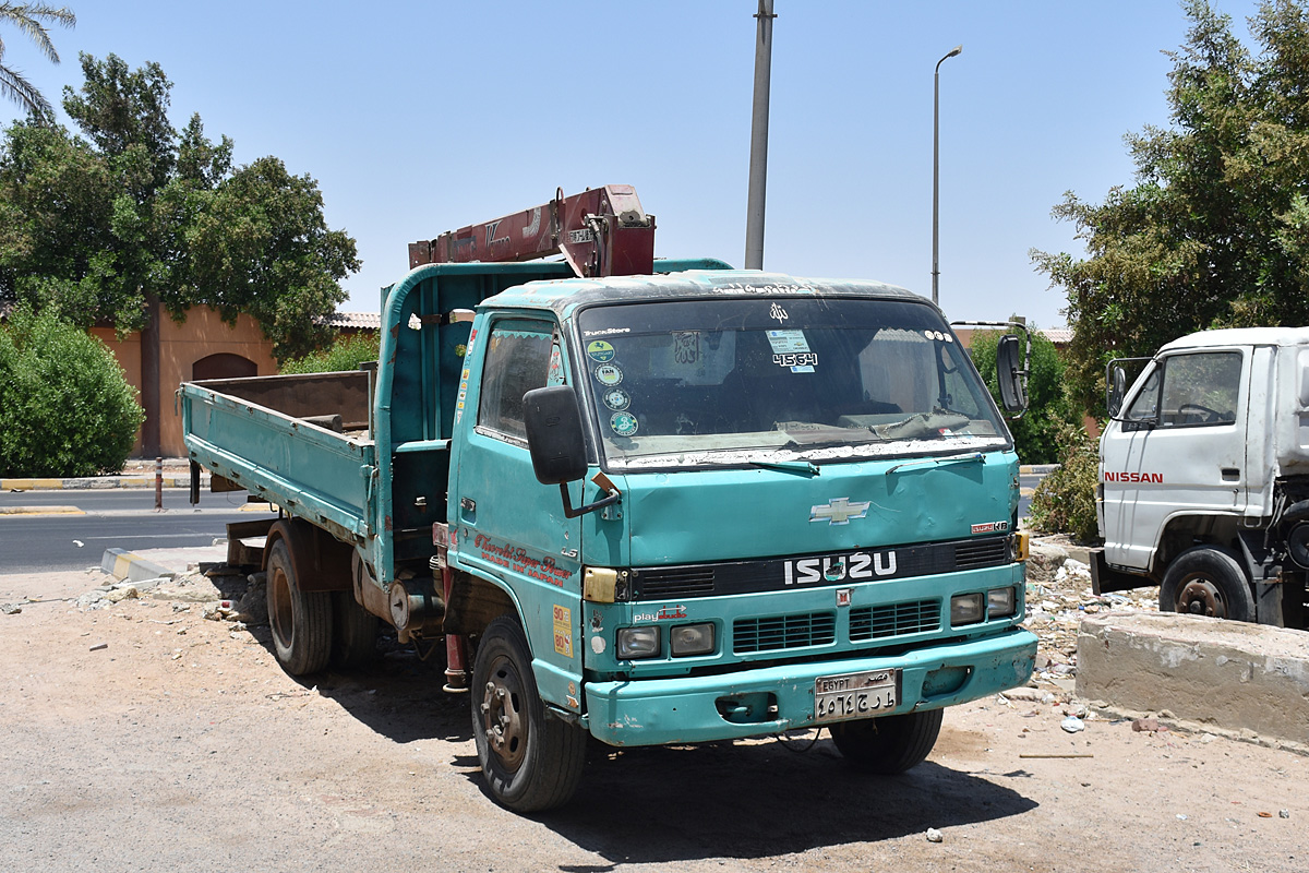 ٤٥٦٤ جرط, Isuzu N-Series 