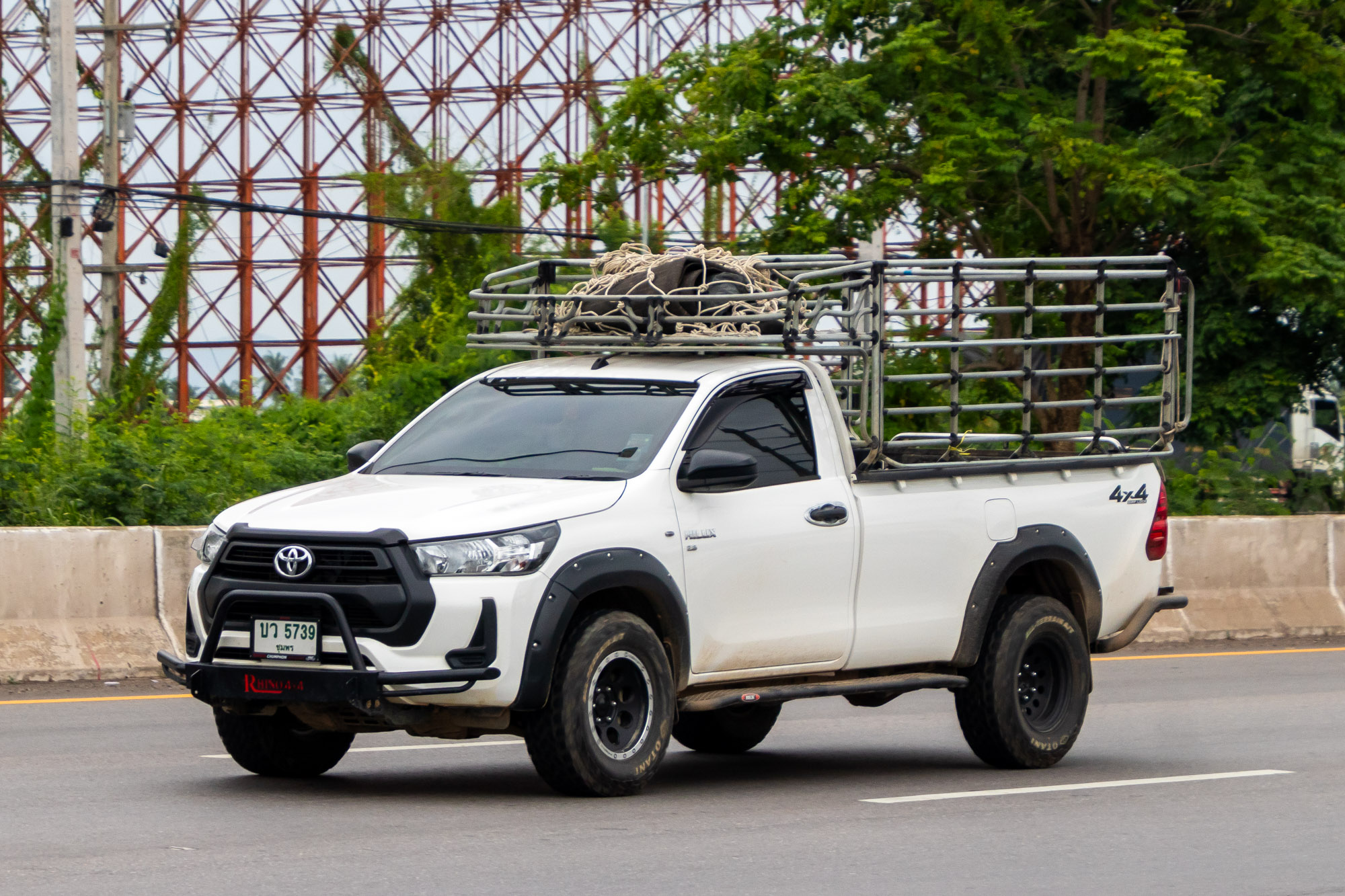 บว 5739, Toyota Hilux 8th gen (AN120/AN130), 2015–