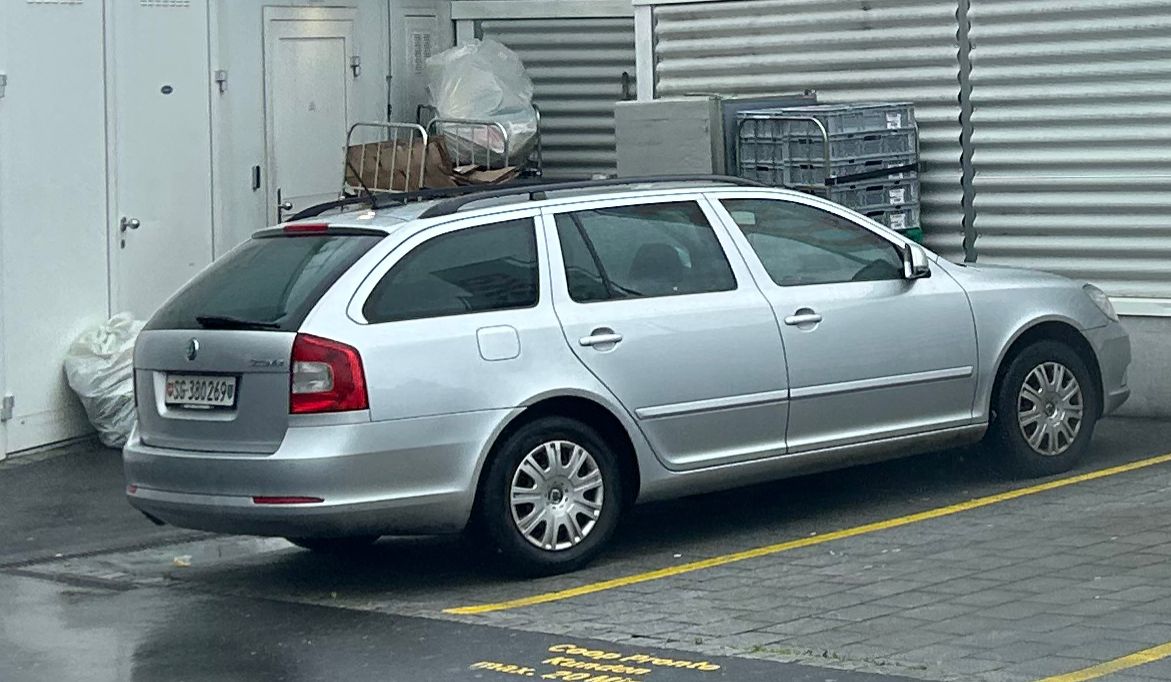 SG 380269, Skoda Octavia 2nd gen Combi (A5/1Z5), facelift, 2009–2013
