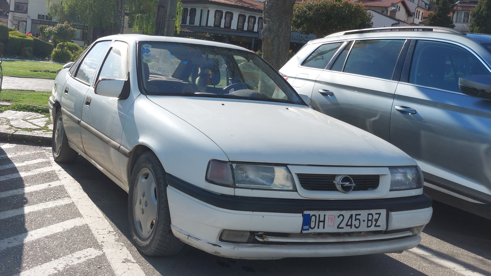 OH 245-BZ, Opel Vectra 1st gen Sedan (A; J89), 1988–1995