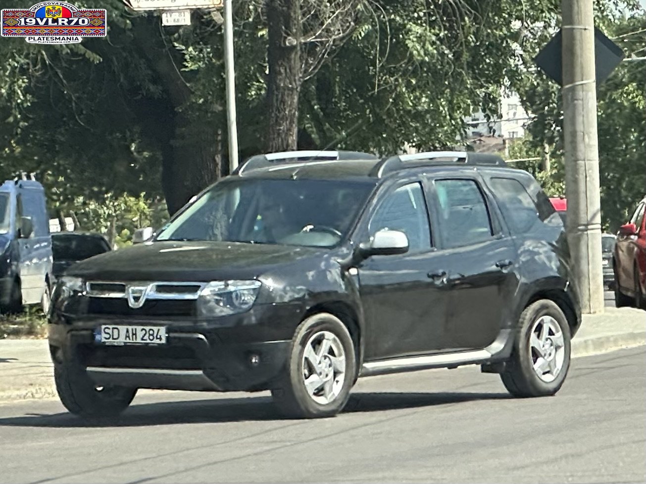 SD AH 284, Dacia Duster 1st gen SUV (HS/H79), 2010–2017