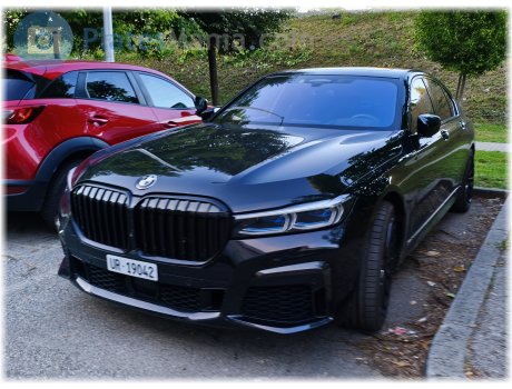 UR 19042, BMW 7 Series