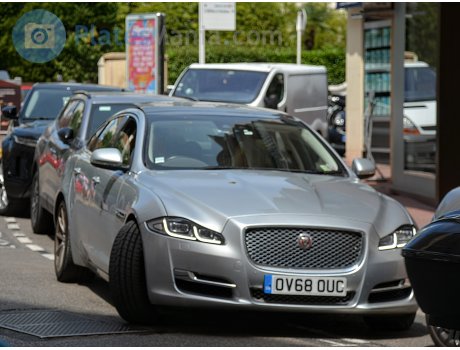 OV68 OUC, Jaguar XJ