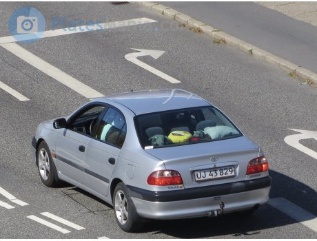 UJ 43829, Toyota Avensis