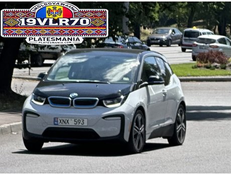 XNX 593, BMW i3