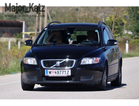 W 49771 Z, Volvo V50