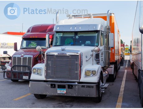 PZB2608, Freightliner Coronado