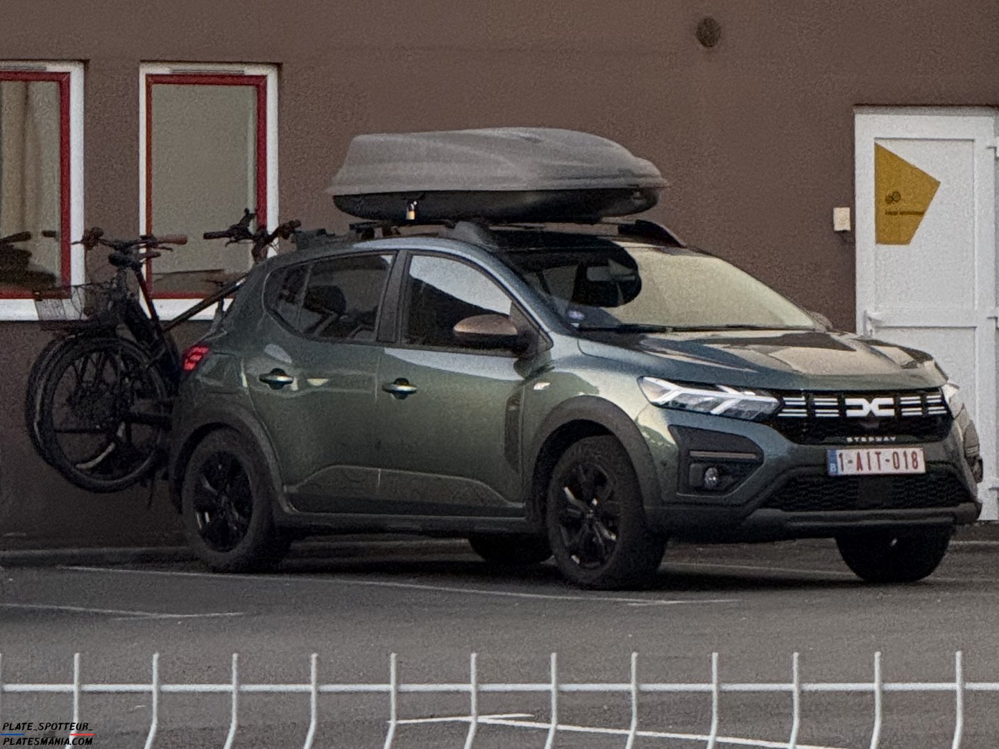 1-AIT-018, Dacia Sandero 3rd gen Stepway (BJI), 2020–