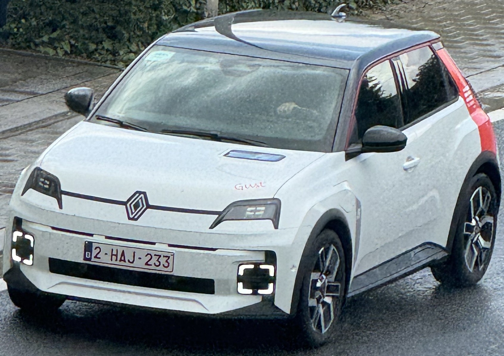 2-HAJ-233, Renault 5 3rd gen E-Tech, 2024–