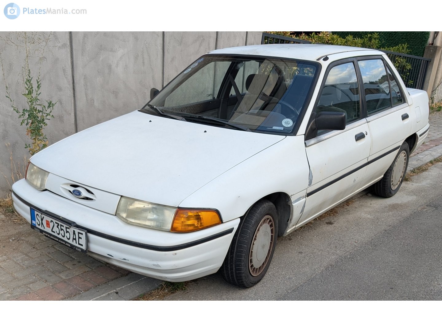 SK 2355 AE, Ford Escort 5th gen Sedan (BG; NA-market), 1992–1996