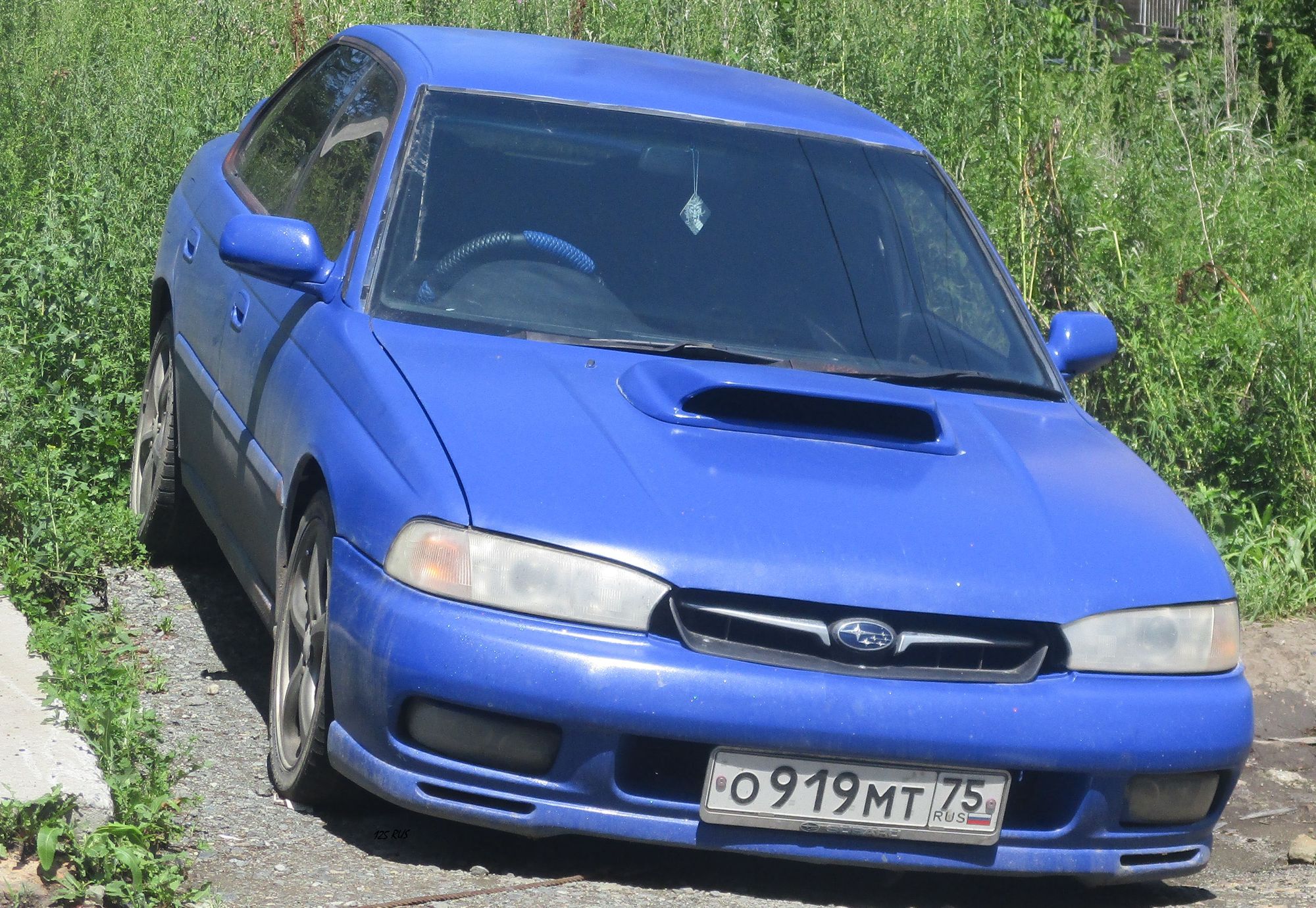 о 919 мт 75, Subaru Legacy 2nd gen Sedan (BD), 1993–1999