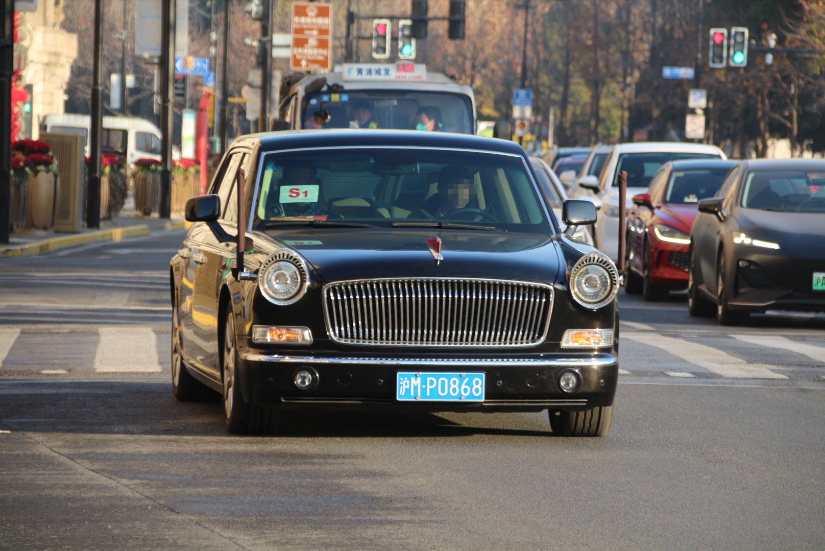 沪M·P0868, Hongqi L5 (Guoli) 1st gen, 2014–2022