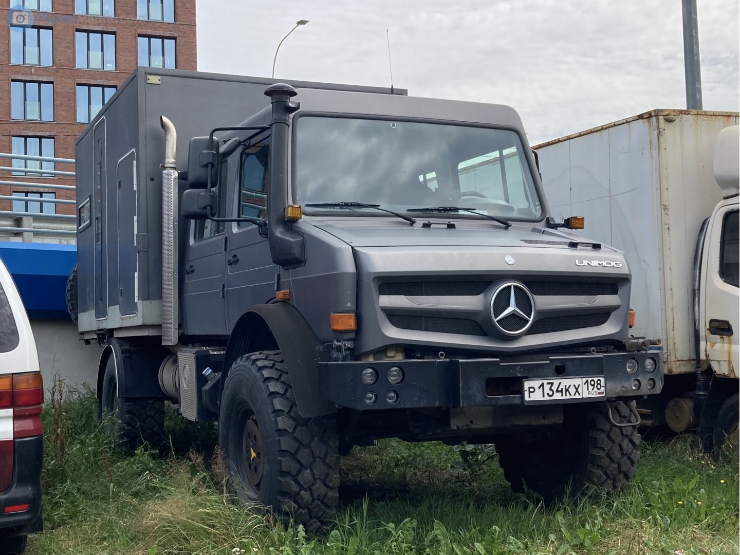 р 134 кх 198, Mercedes-Benz Unimog 437.4 Heavy Series, 2002­–2013