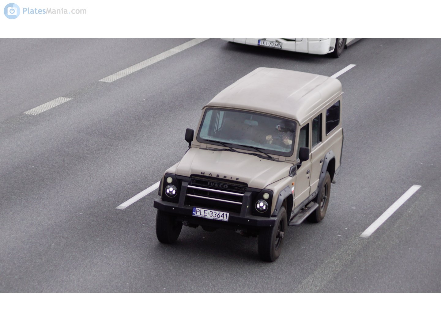 PLE 33641, Iveco Massif 