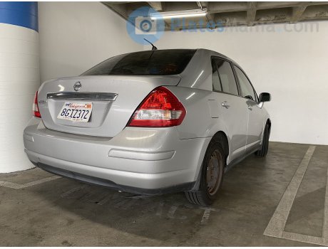 8GIZ372, Nissan Versa