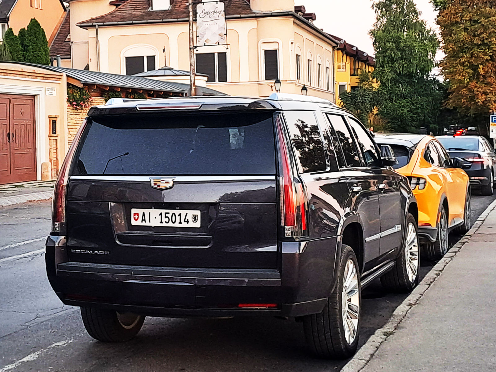 AI 15014, Cadillac Escalade 4th gen (GMTK2XL), 2014–2020