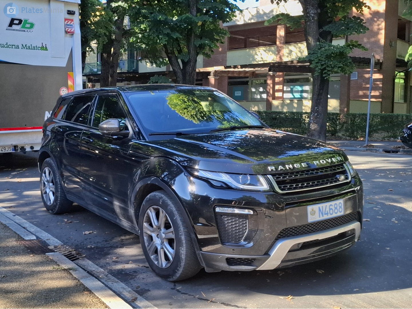 N4688, Land Rover Range Rover Evoque 1st gen 5-door SUV (L538), 2011–2019