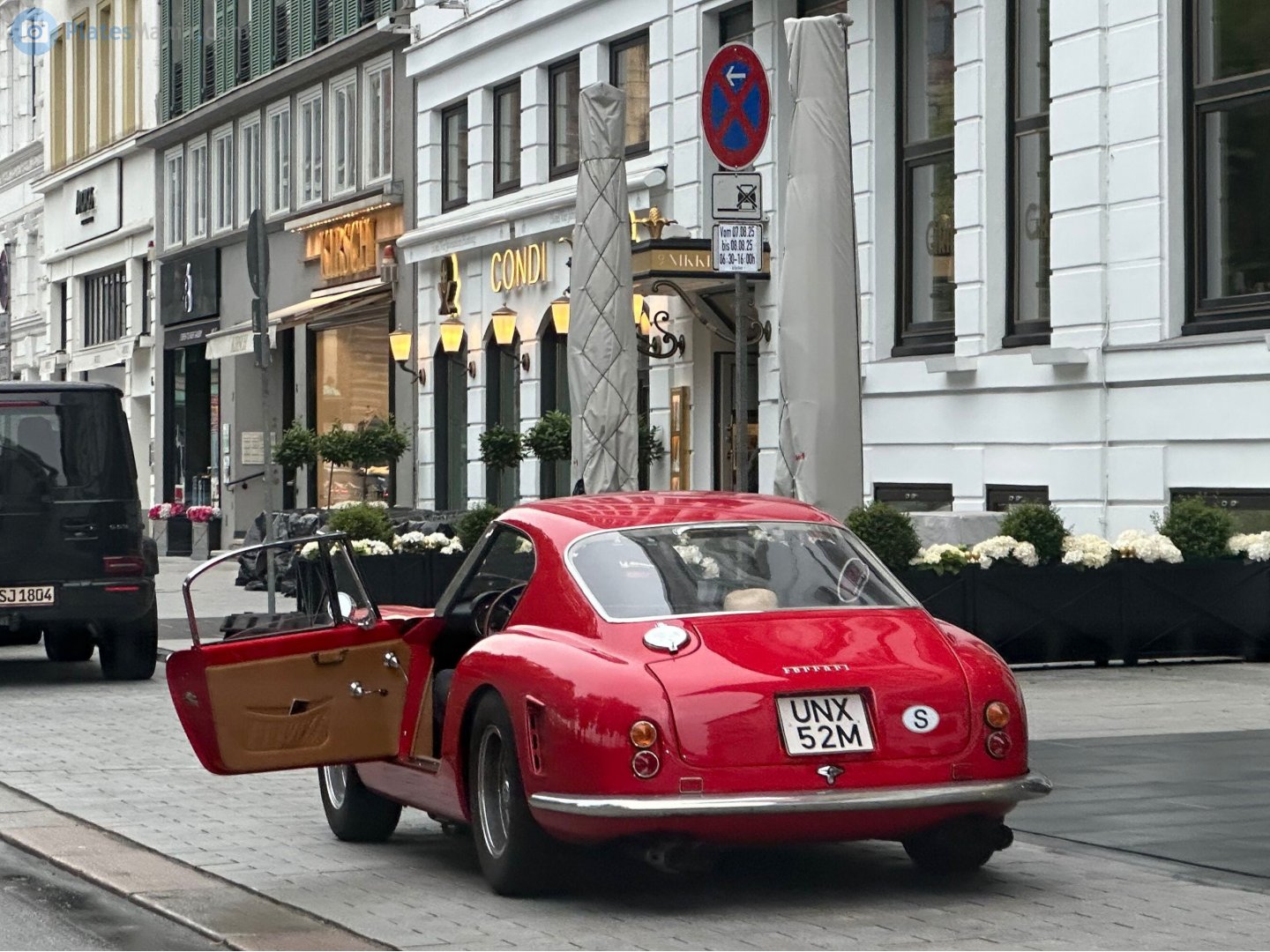 UNX 52M, Ferrari 250 250 GT 2+2 (1960–1963)