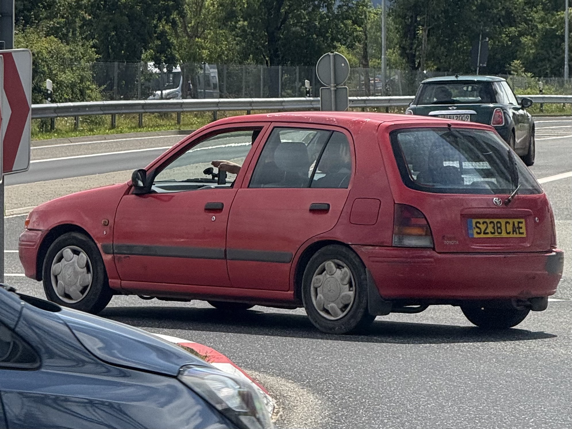 S238CAE, Toyota Starlet 5th gen 5-door Hatch (P90), 1996–1999