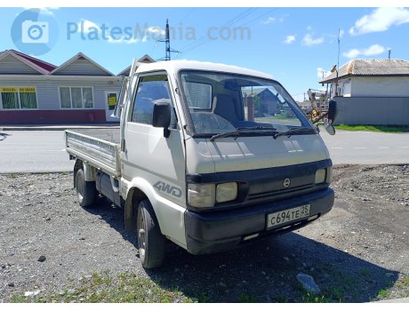 с694те25, Nissan Vanette