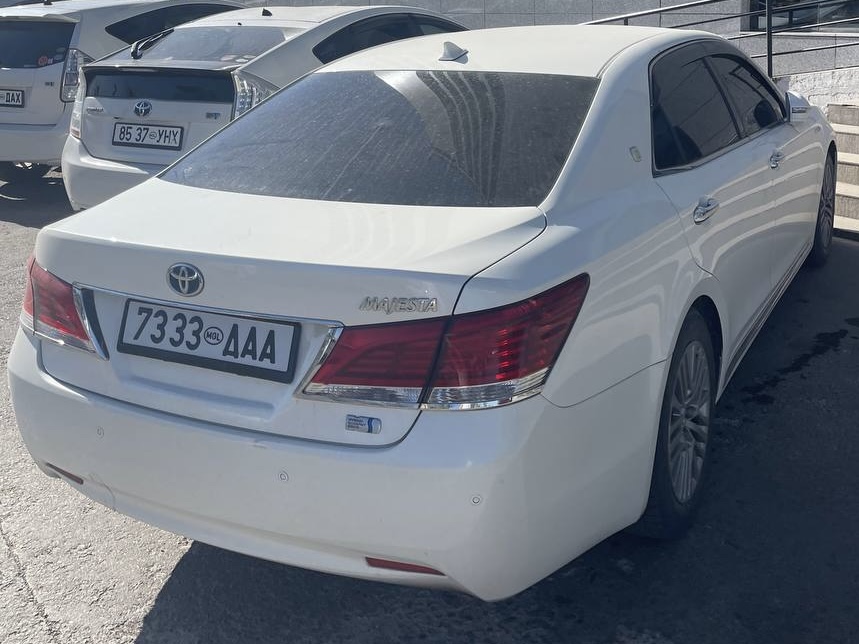 7333 ДАА, Toyota Crown Majesta 6th gen (S210), 2013­–2018 (­–2020 for CN-market)