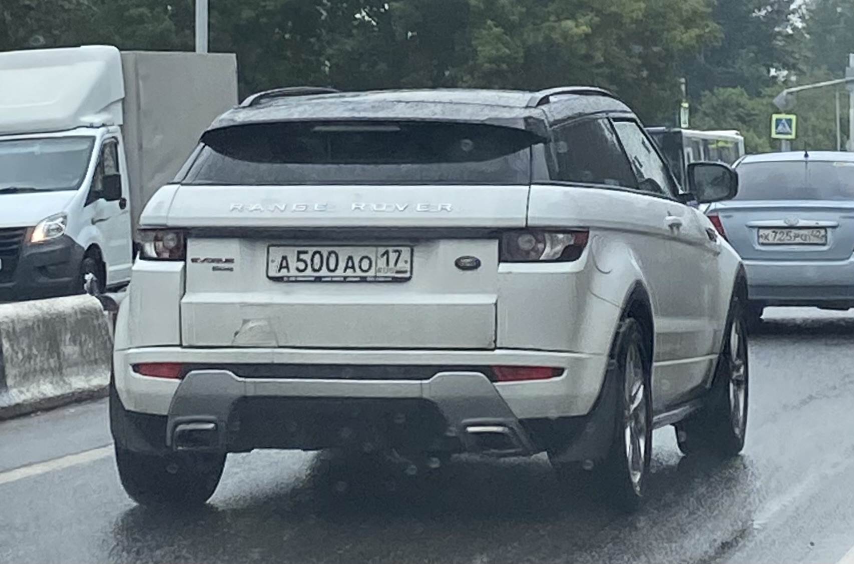 а 500 ао 17, Land Rover Range Rover Evoque 1st gen 3-door SUV (L538), 2011–2018