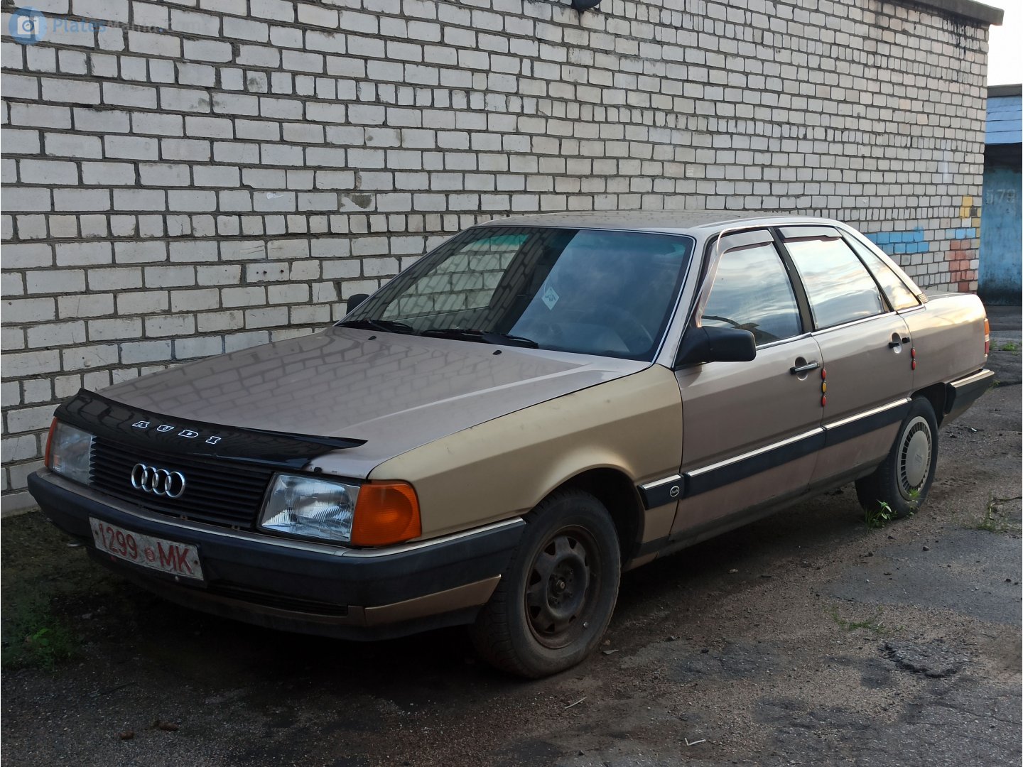 1299 MK, Audi 100 3rd gen Sedan (C3/44), 1982–1991