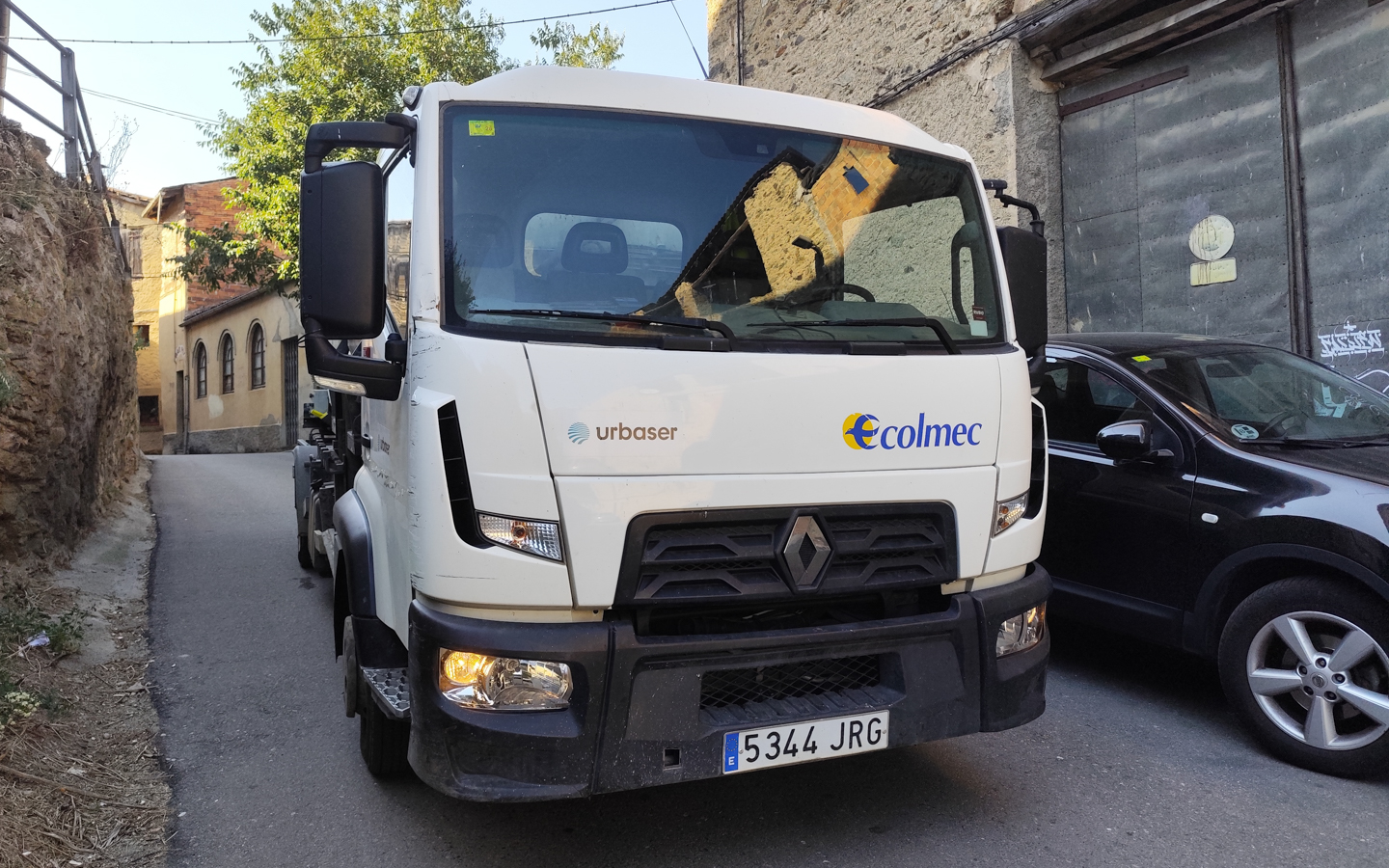 5344 JRG, Renault Trucks D 1st gen Cab 2 m, 2013– (rebaged Nissan NT500)