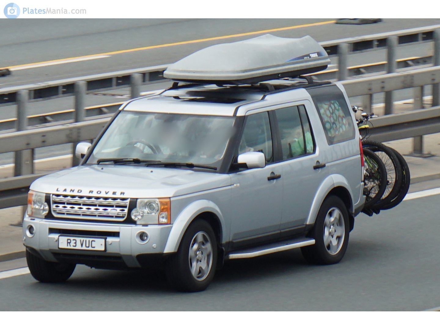 R3VUC, Land Rover Discovery 3rd gen (LR3) (L319), 2004–2009