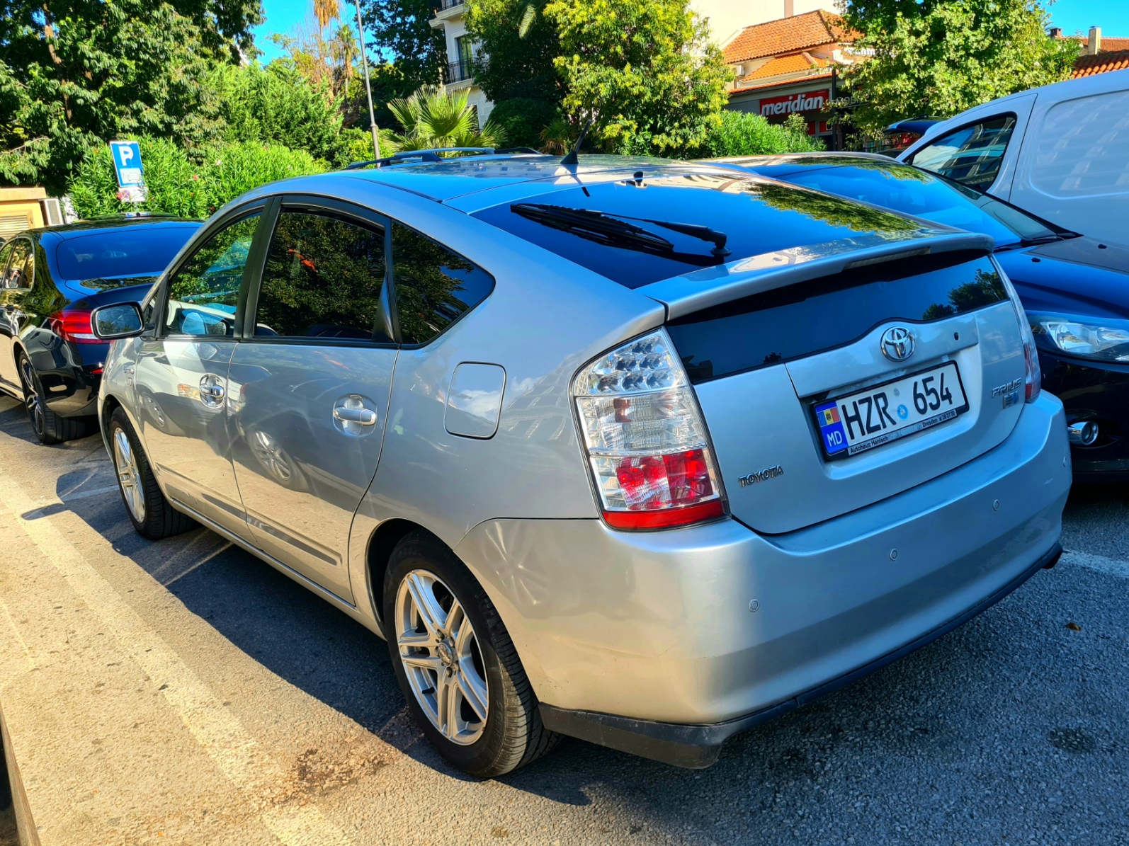HZR 654, Toyota Prius 2nd gen (NHW20), 2003–2011