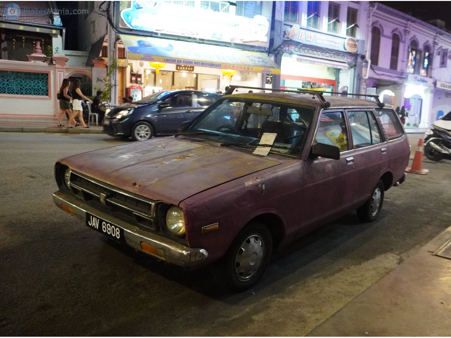 JAV 6908, Datsun Sunny 4th gen Traveller (B310), 1978–1982