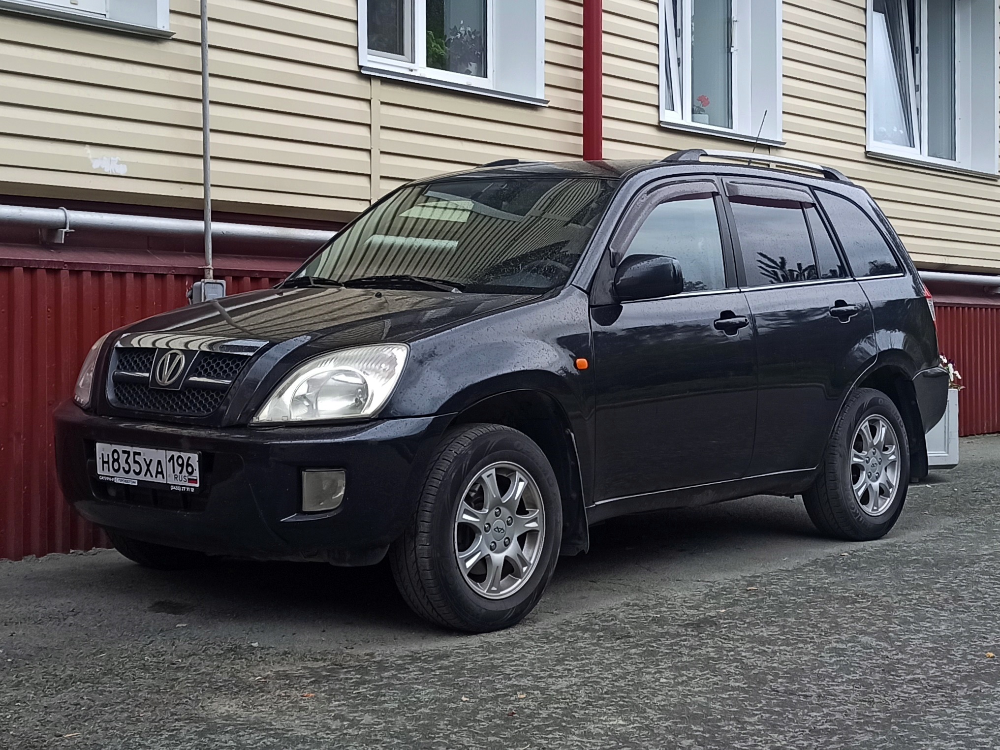 н 835 ха 196, Vortex Tingo 1st gen (T11), 2010–2012