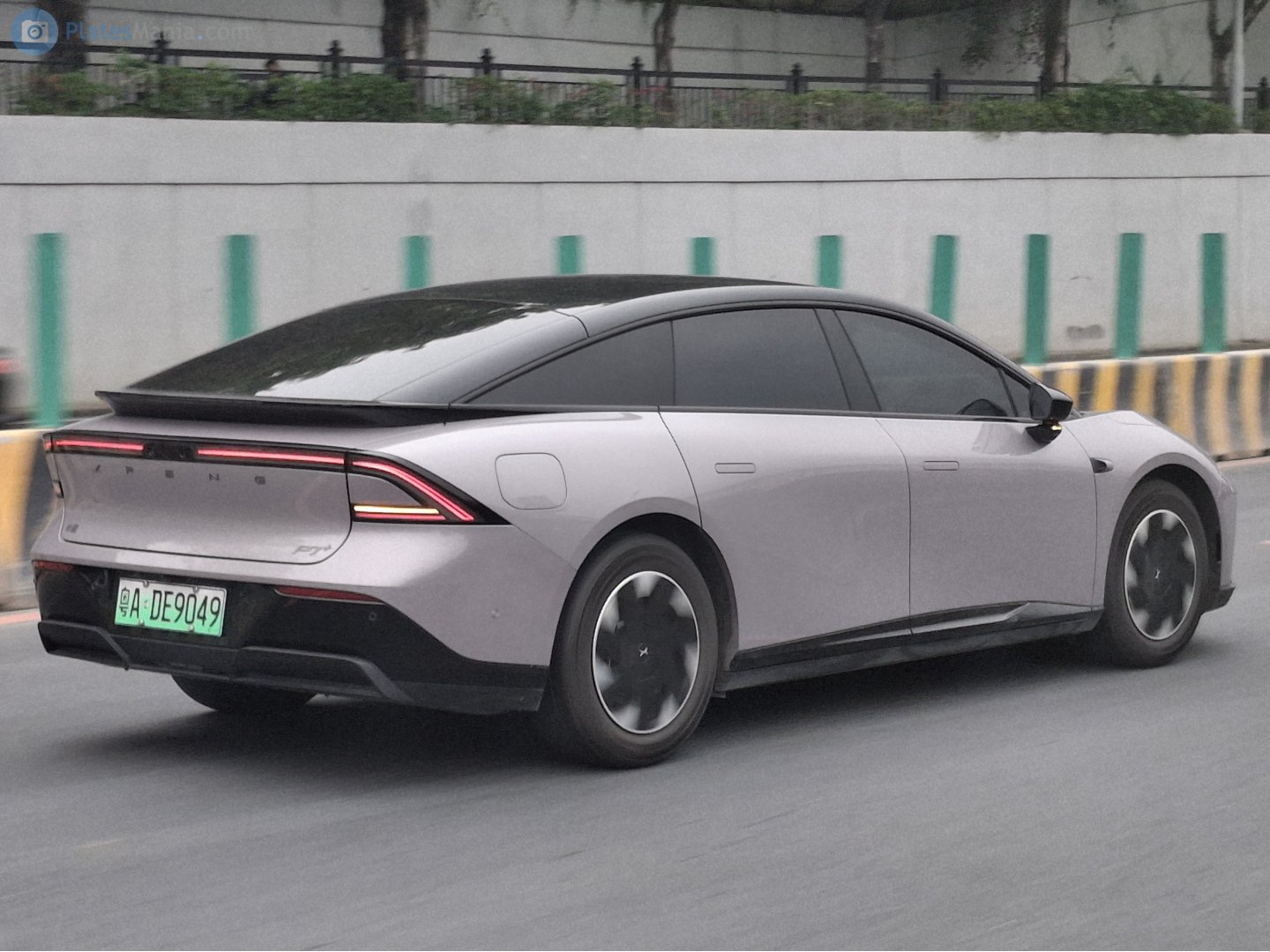 粤A·DE9049, XPeng P7+ 