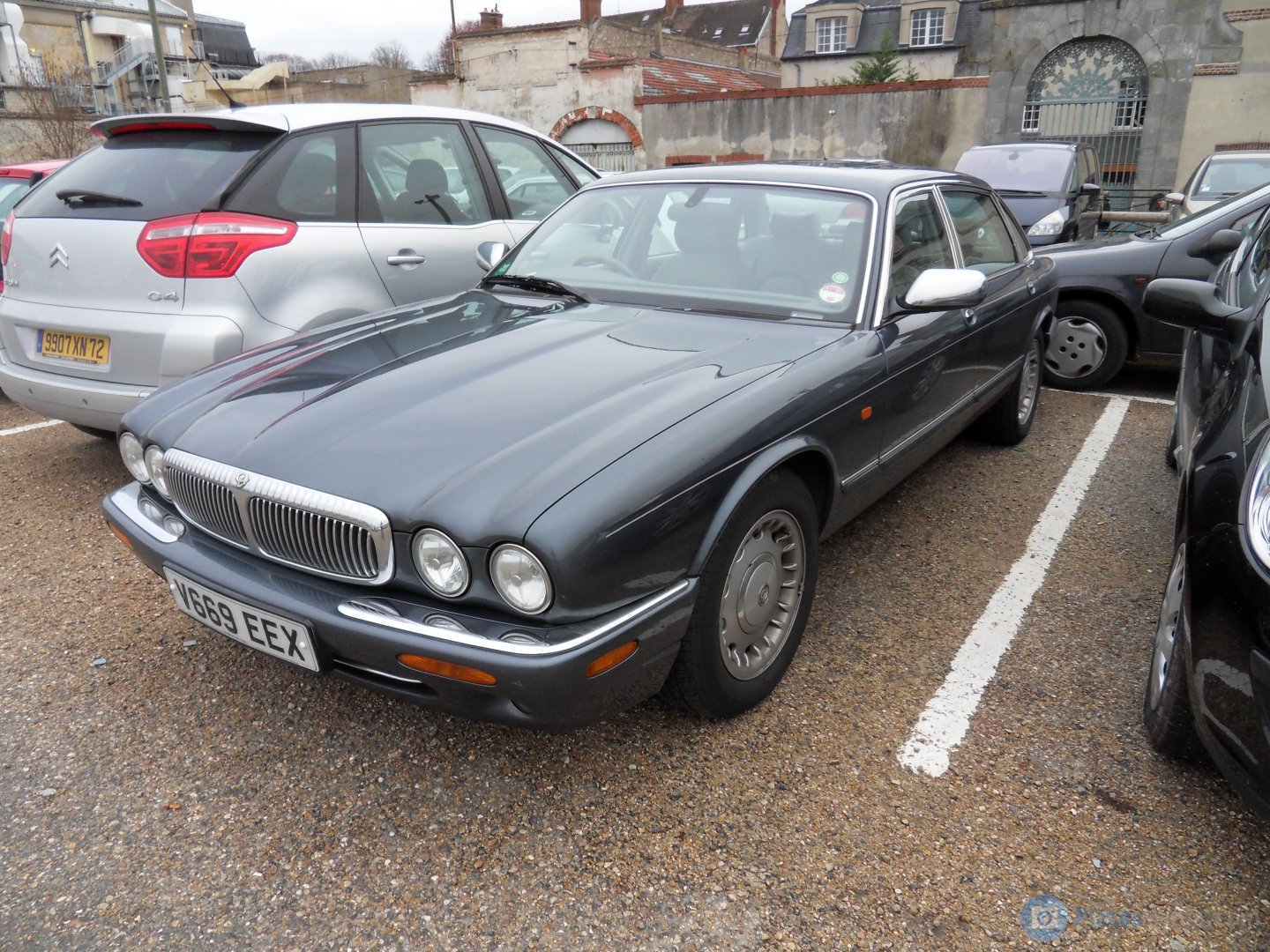 V669EEX, Jaguar XJ 4th gen (X300/X308), 1997–2002