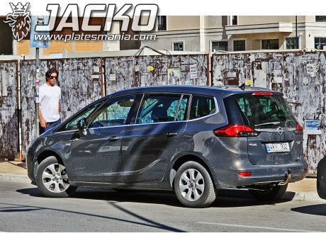 WKY 902, Opel Zafira