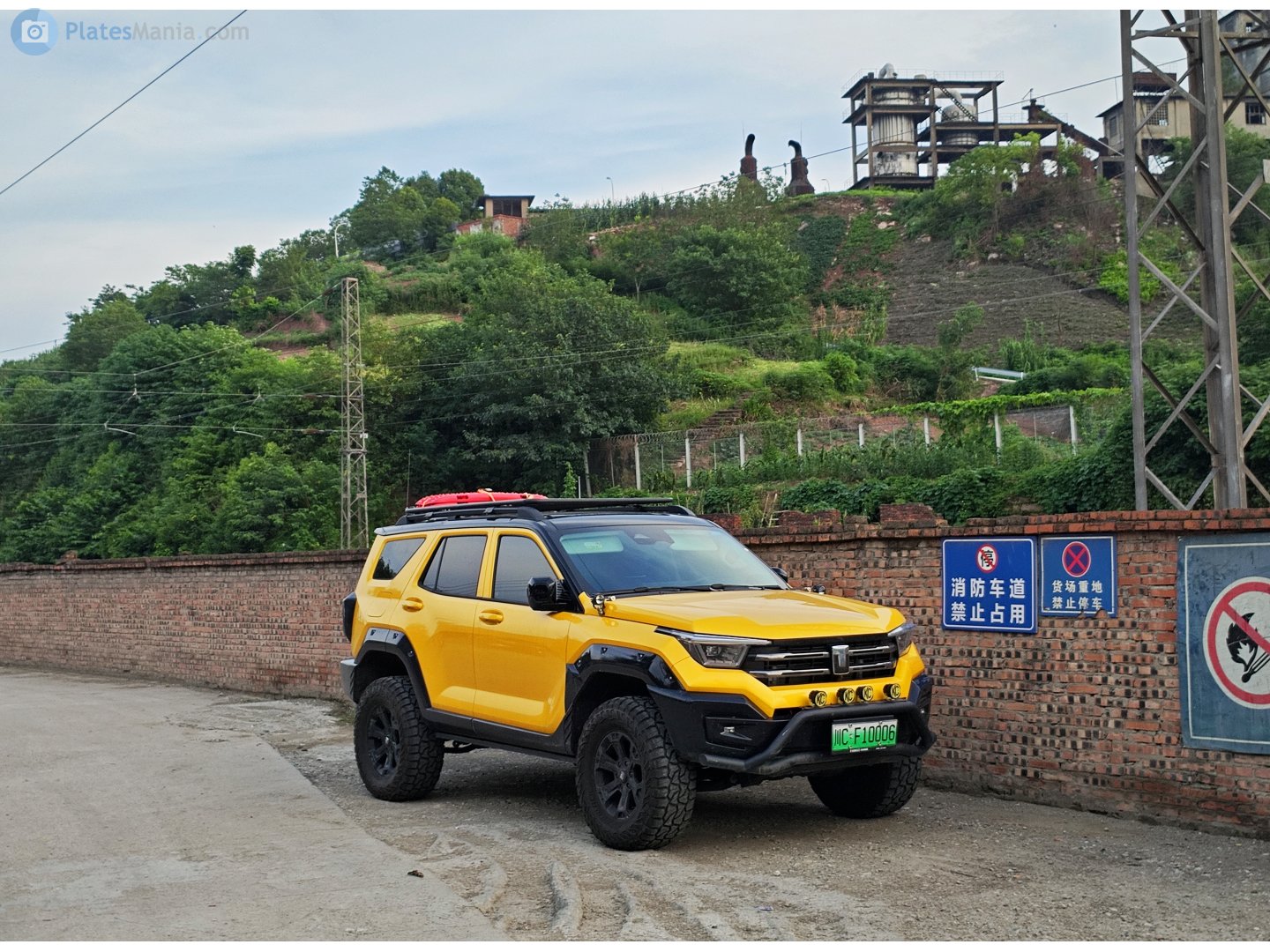 川C·F10006, Tank 400 1st gen, 2023–