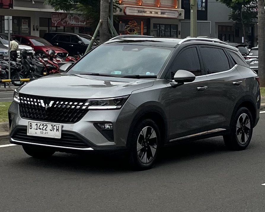 B 1422 JFW, Wuling Alvez 