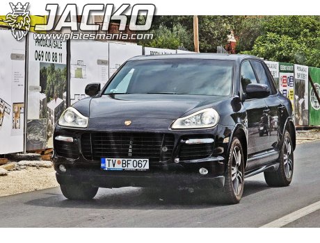 TV BF067, Porsche Cayenne